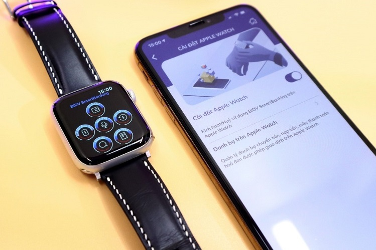 Kết nối ứng dụng trên điện thoại di động iPhone và đồng hồ Apple Watch