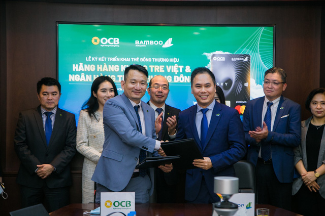 Bamboo Airways và OCB ký kết triển khai thẻ đồng thương hiệu OCB – BAV - Ảnh 1.