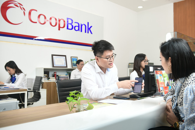 “Co-opBank Mobile Banking - Gửi trọn yêu thương” tới khách hàng nữ - Ảnh 1.