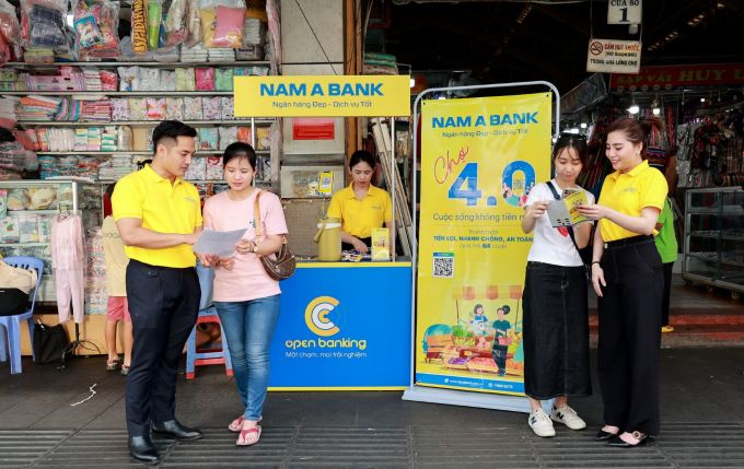 Nam A Bank triển khai chương trình Chợ 4.0 – Cuộc sống không tiền mặt tại các chợ trên địa bàn TP HCM.